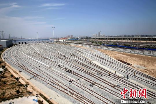 圖為俯瞰基地?！堖h(yuǎn) 攝
